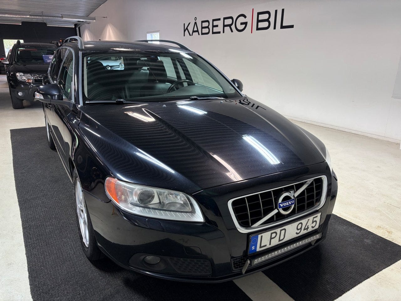 Volvo V70 2011 – bild 1 av 9