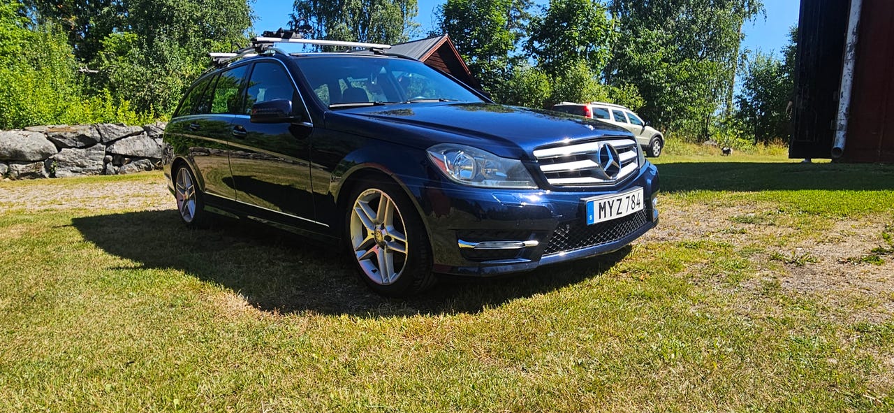 Mercedes-Benz C200 2013 – bild 1 av 6