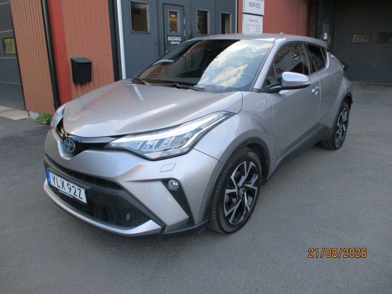 Toyota C-HR 2020 – bild 1 av 5