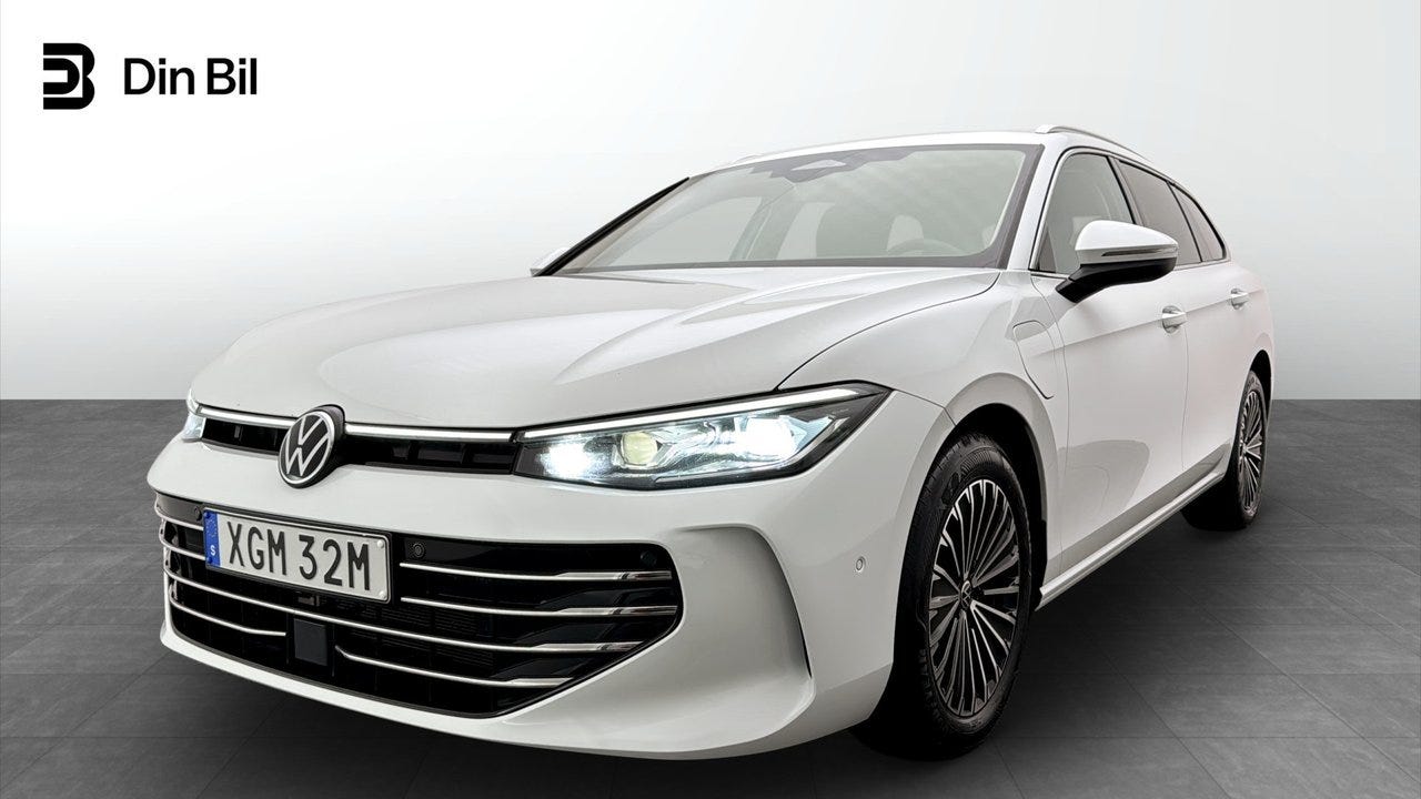 Volkswagen Passat 2025 – bild 1 av 19