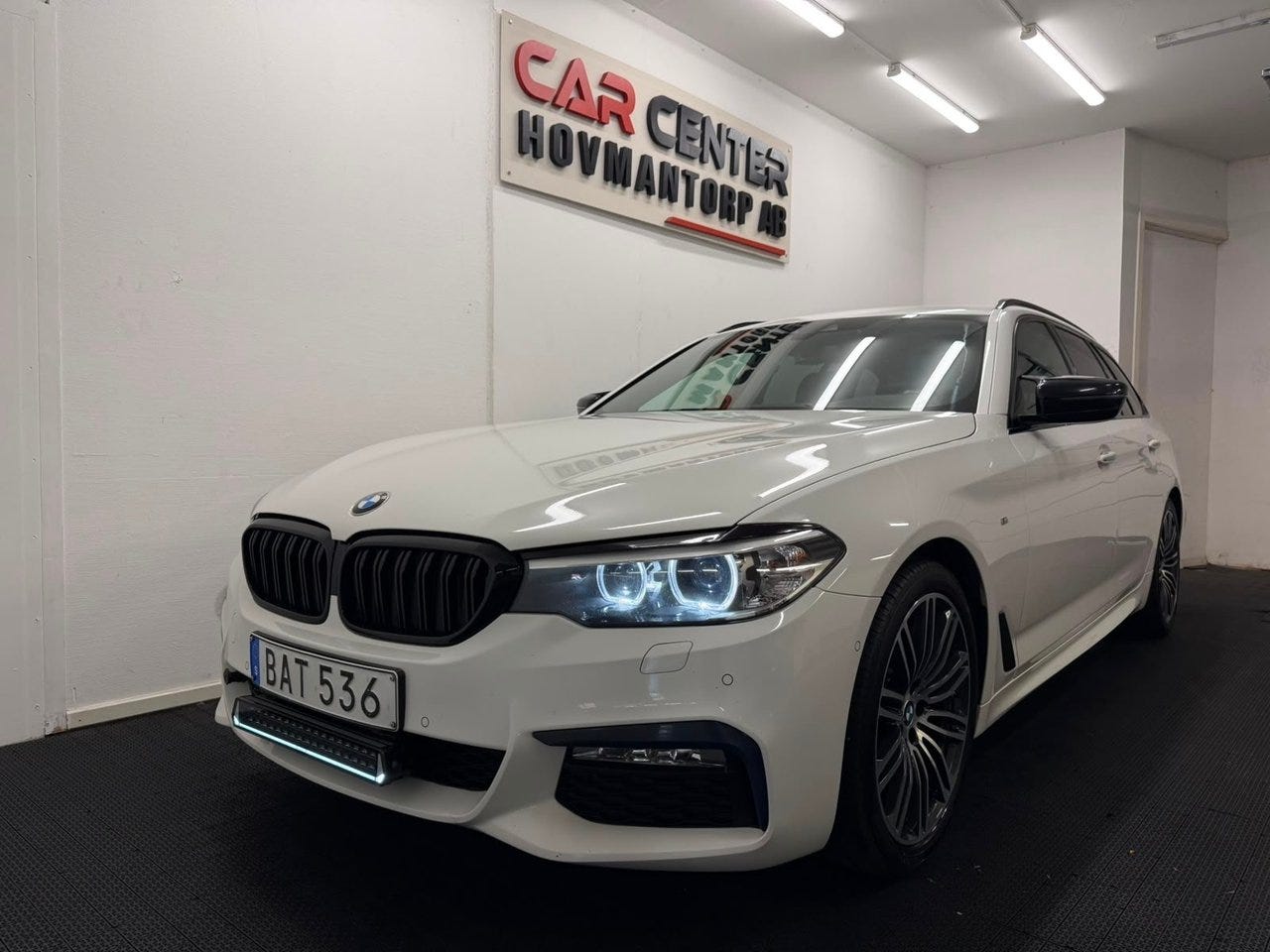 BMW 520d 2018 – bild 1 av 24