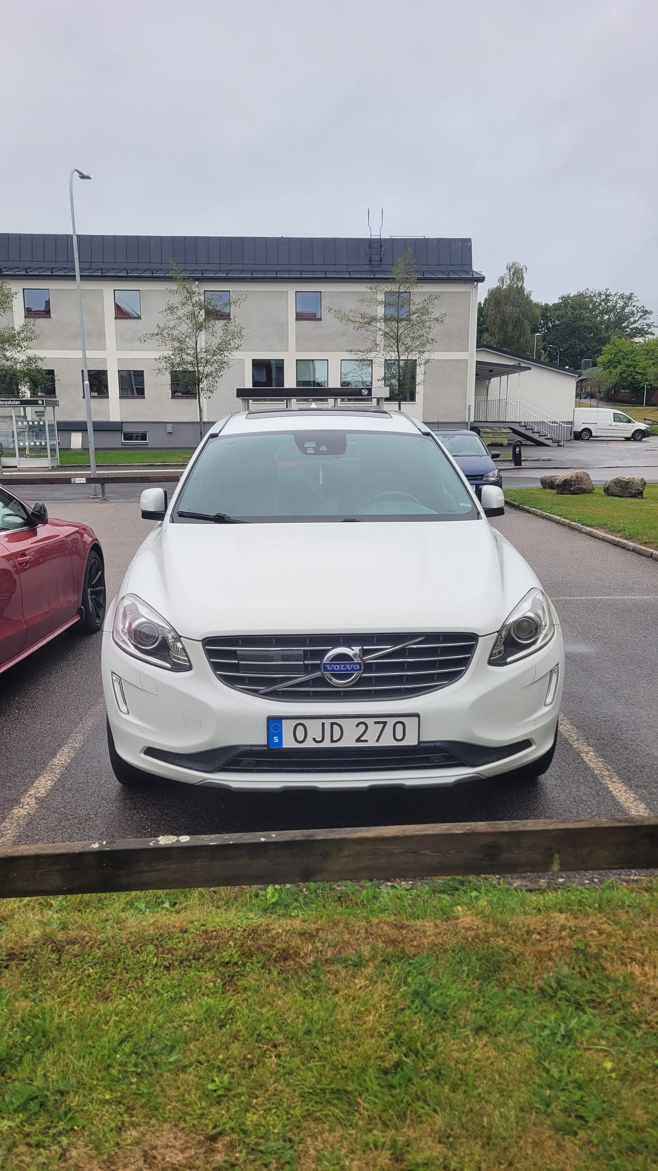 Volvo XC60 2017 – bild 1 av 14