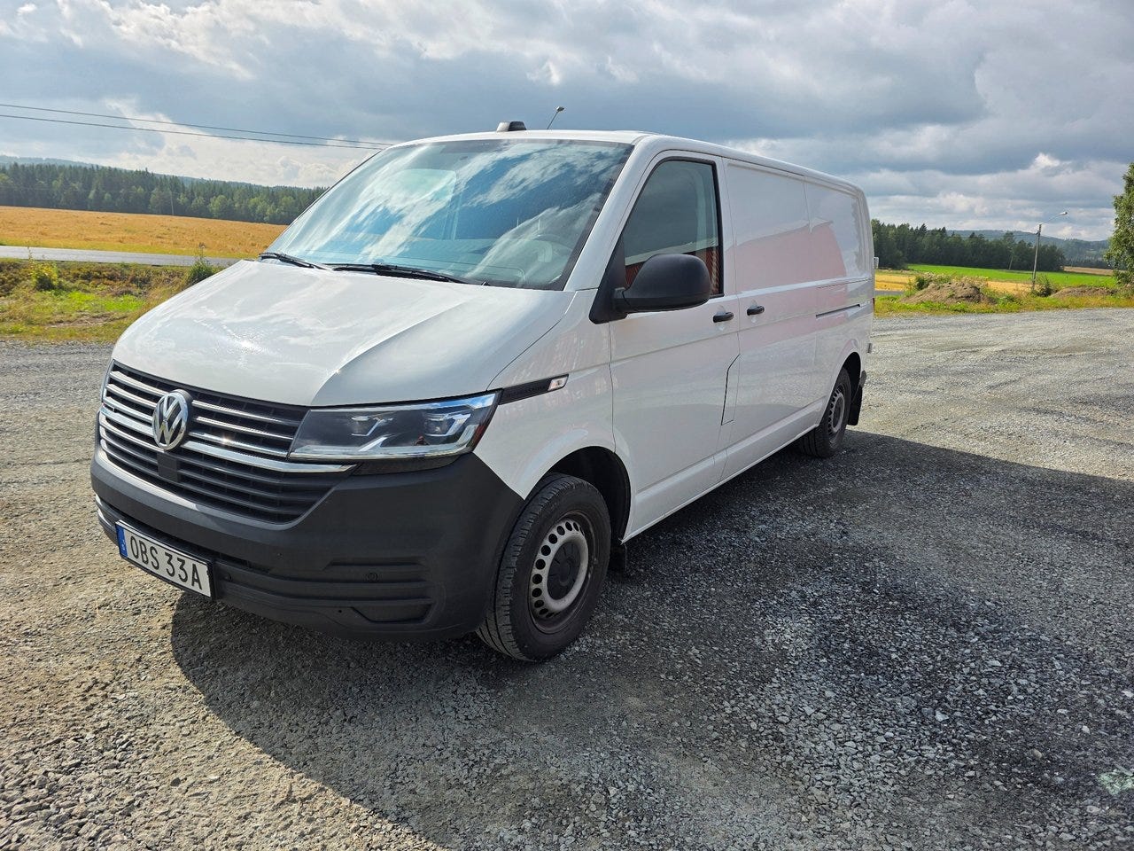 Volkswagen Transporter 2022 – bild 1 av 12