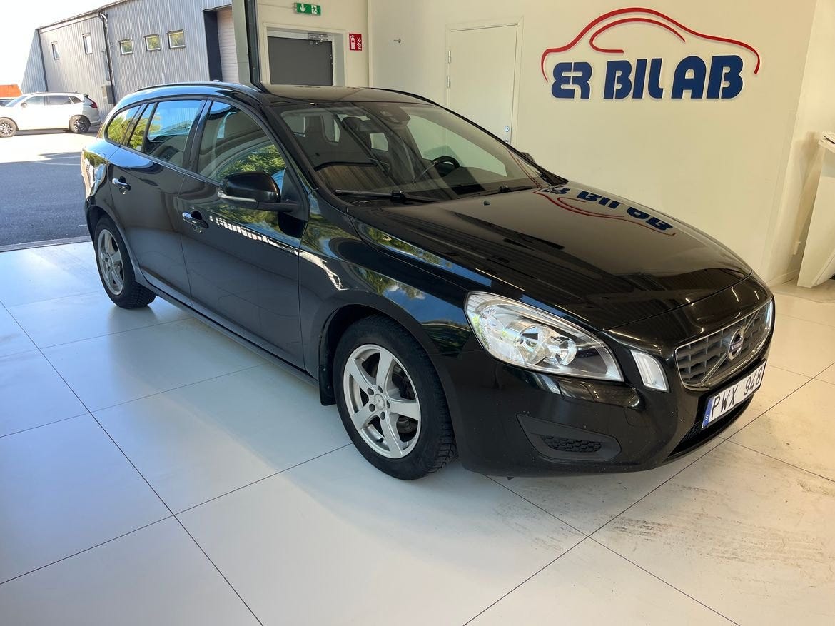 Volvo V60 2012 – bild 1 av 6