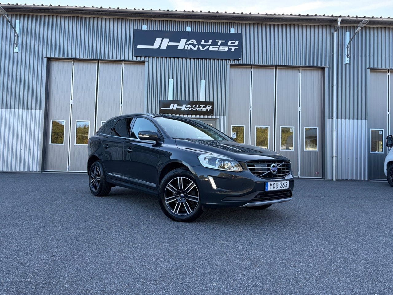 Volvo XC60 2017 – bild 1 av 20