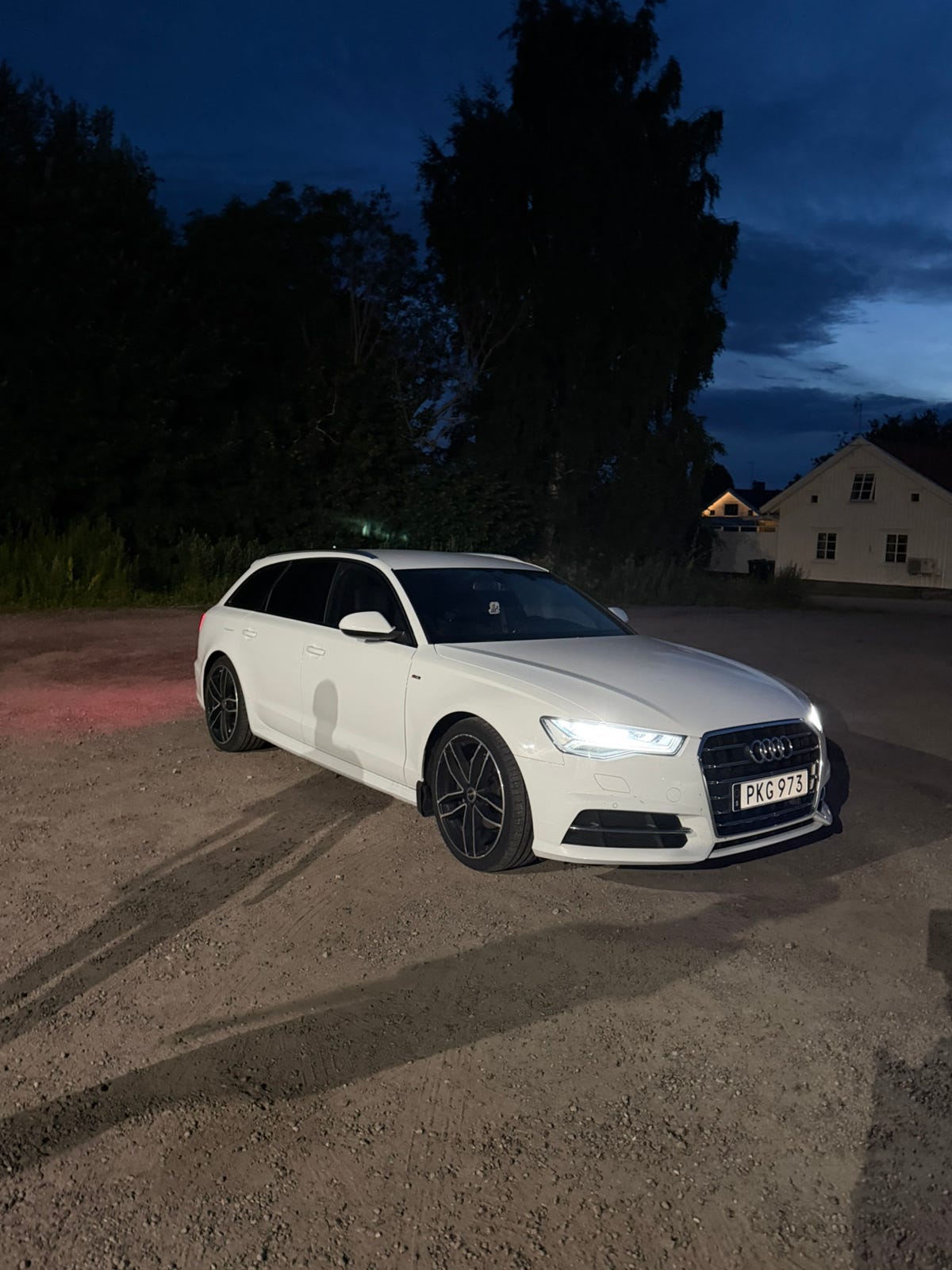 Audi A6 2017 – bild 1 av 6