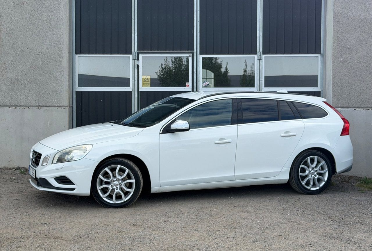 Volvo V60 2013 – bild 1 av 16