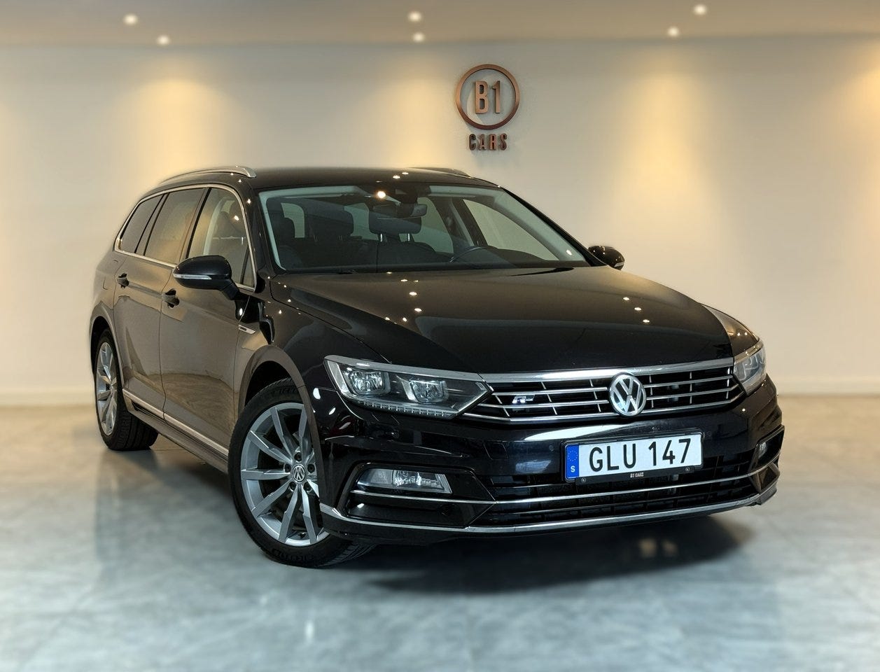 Volkswagen Passat 2017 – bild 1 av 22
