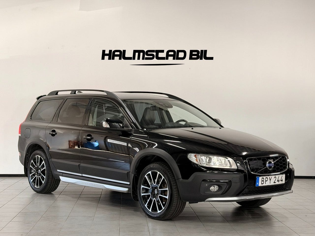Volvo XC70 2016 – bild 1 av 24