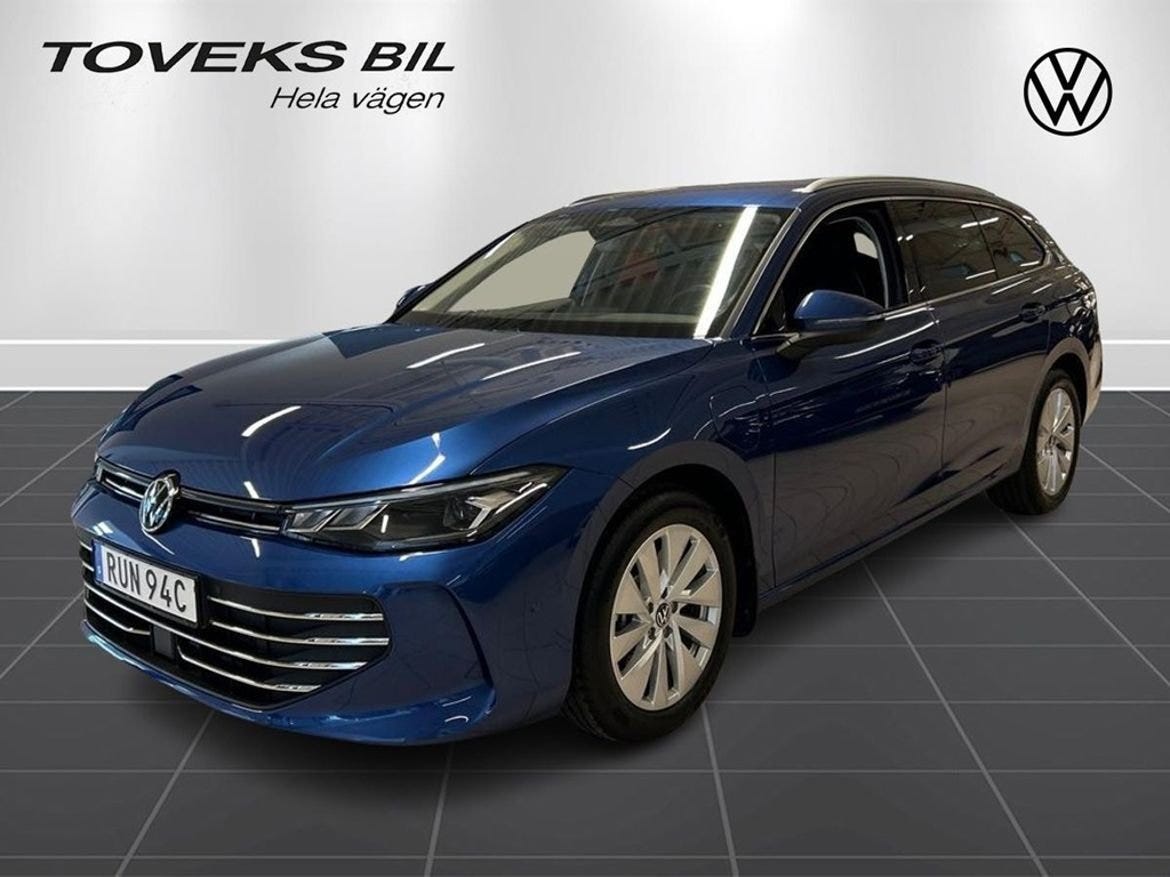 Volkswagen Passat 2025 – bild 1 av 24