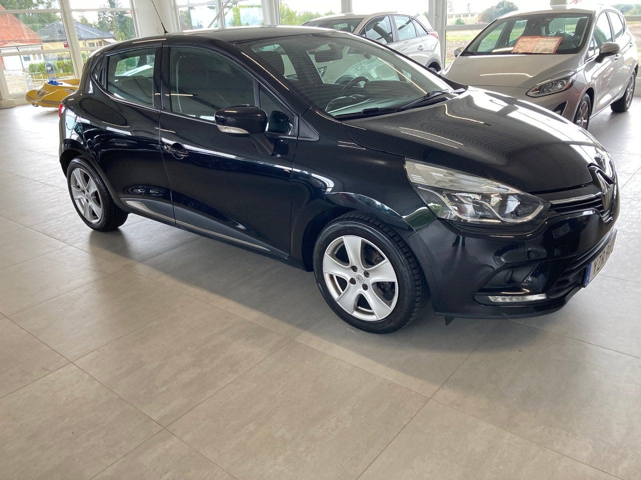 Renault Clio 2018 – bild 1 av 5