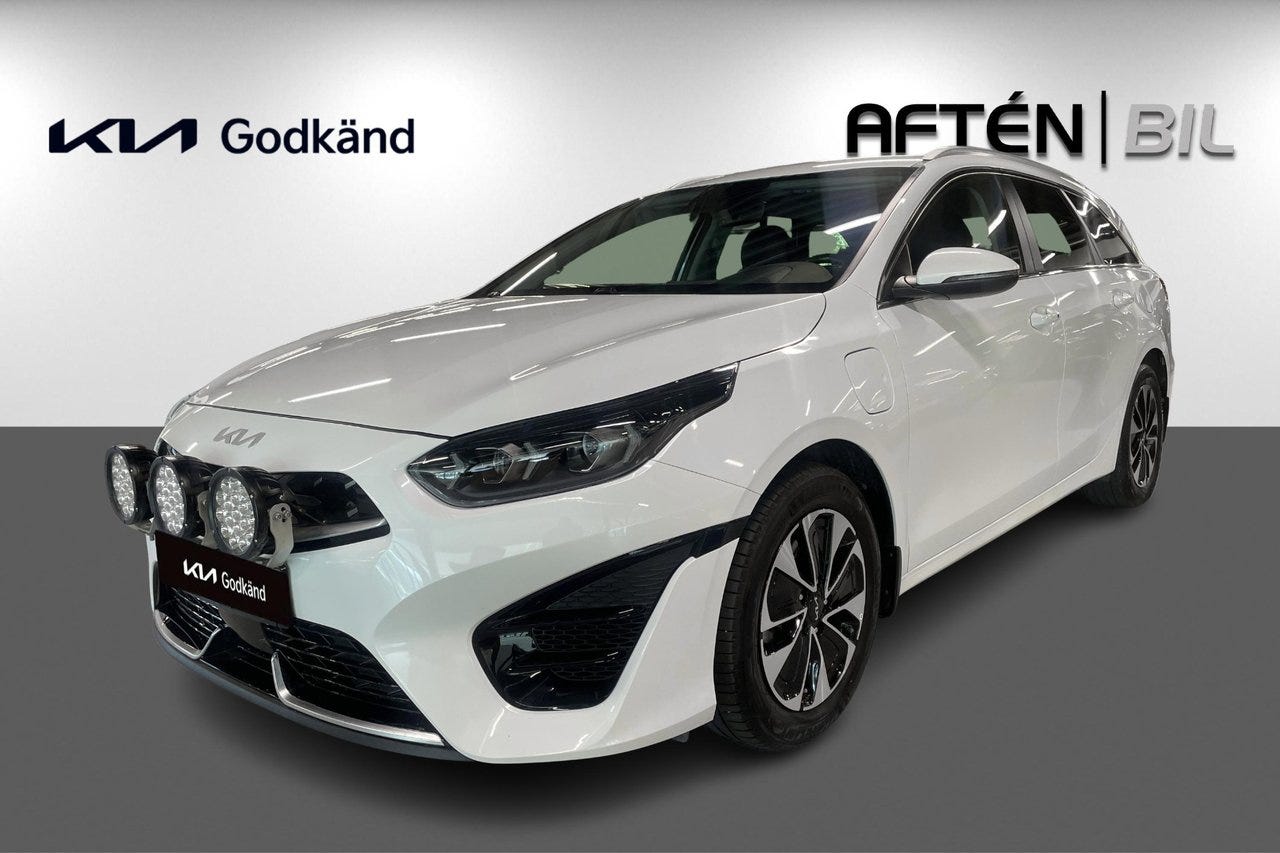 Kia Ceed 2024 – bild 1 av 24
