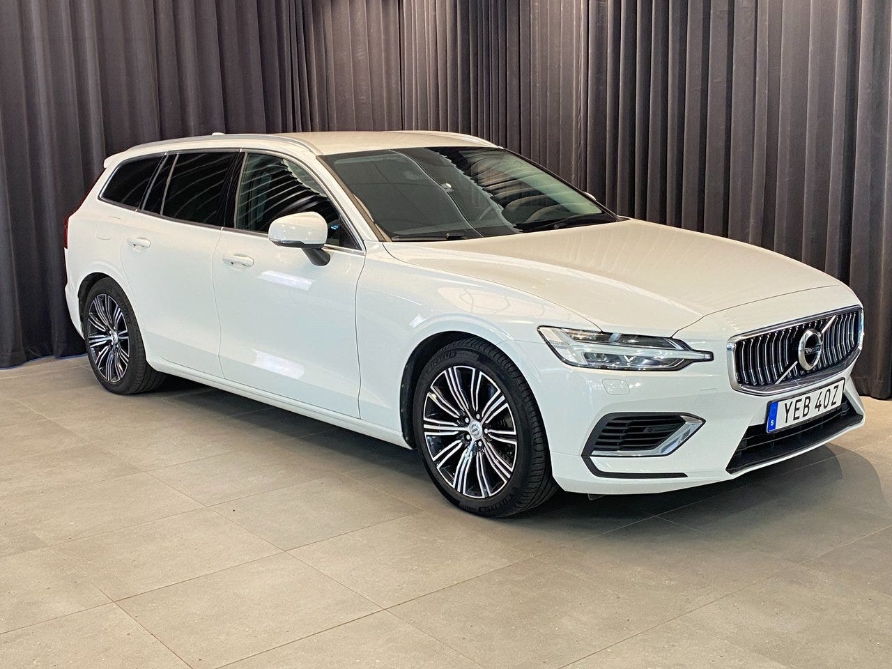 Volvo V60 2022 – bild 1 av 24