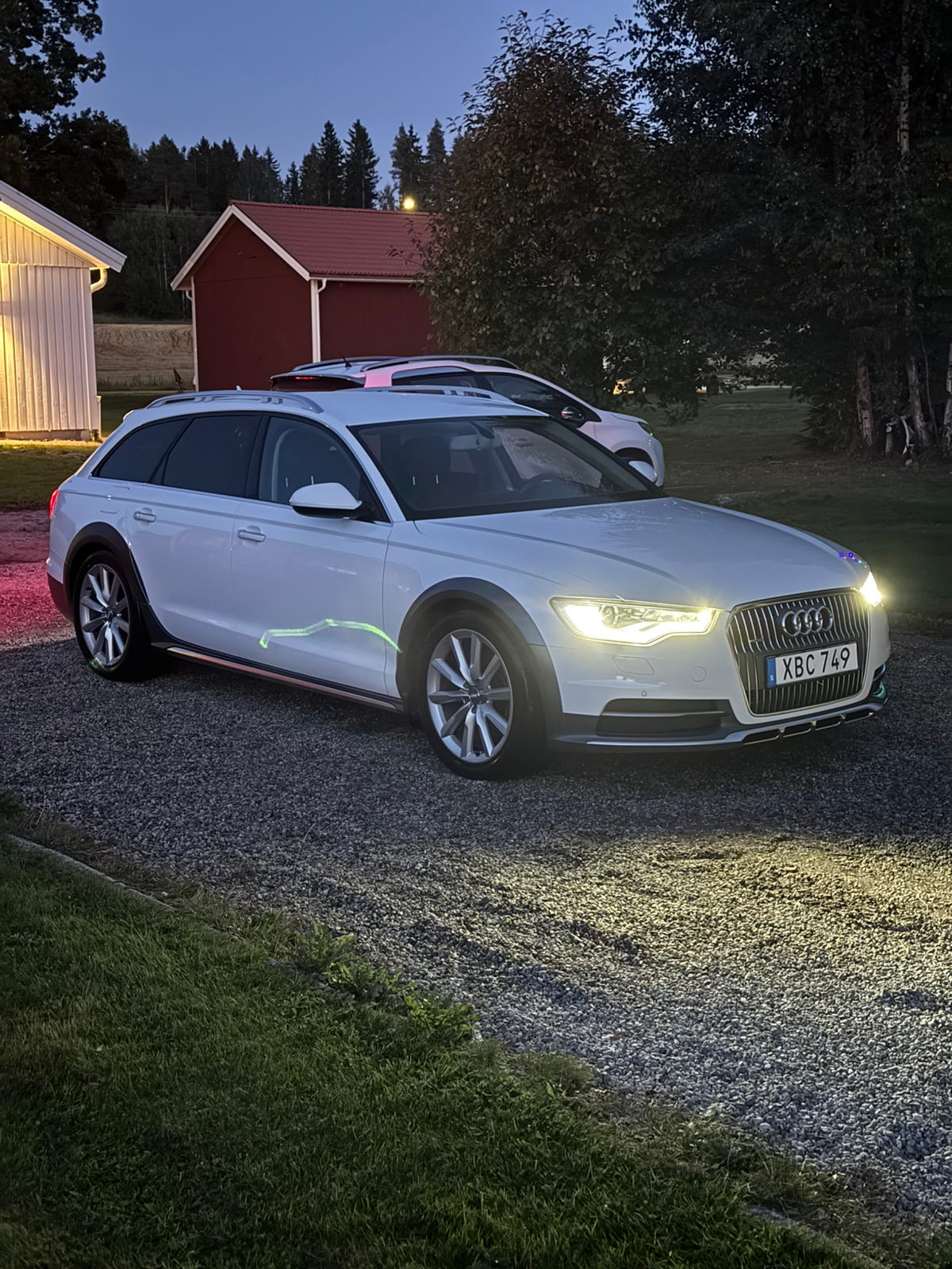 Audi A6 allroad 2014 – bild 1 av 6