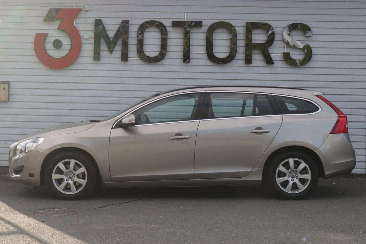 Volvo V60 2012 – bild 1 av 14