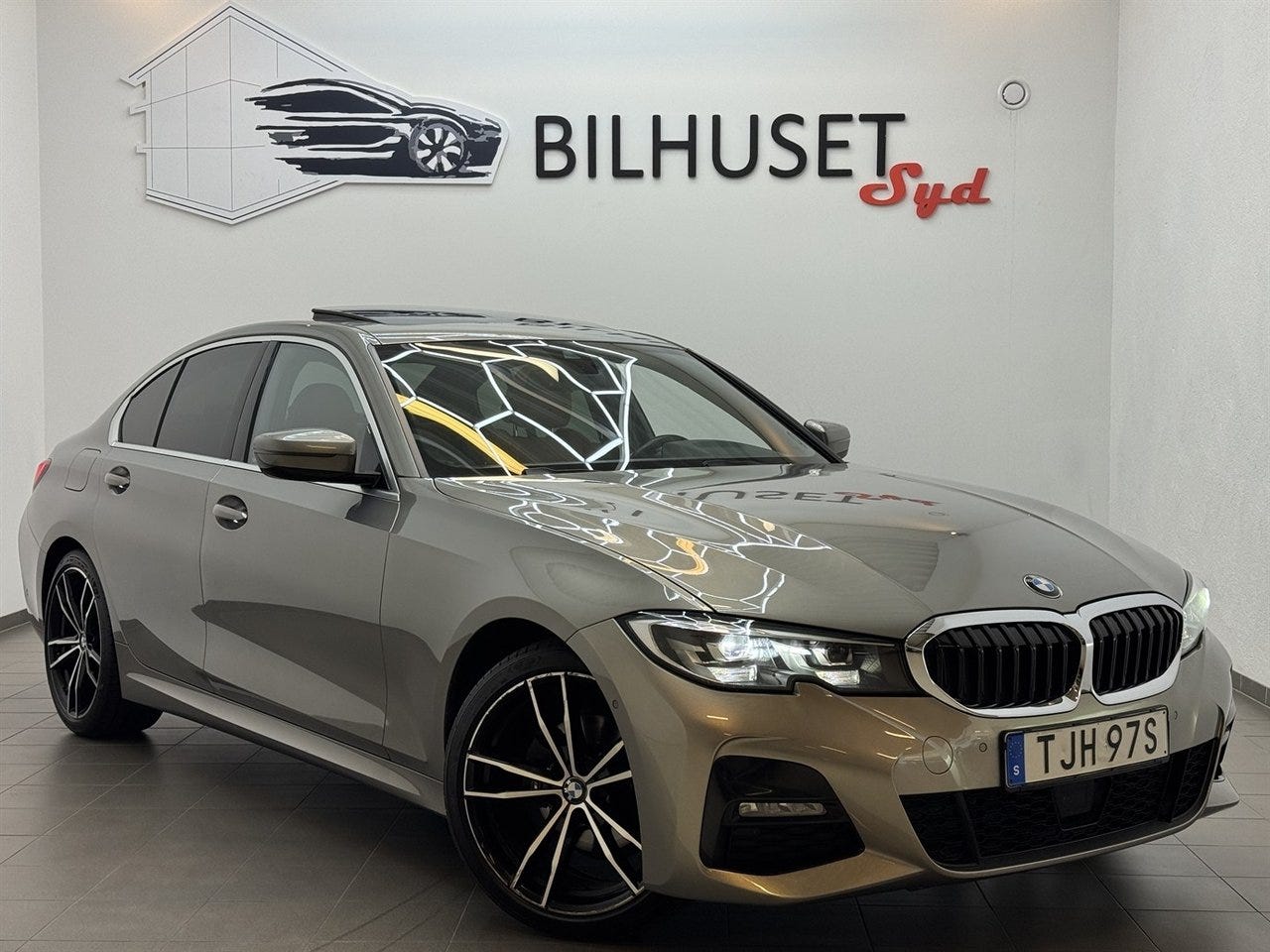 BMW 320 2020 – bild 1 av 24