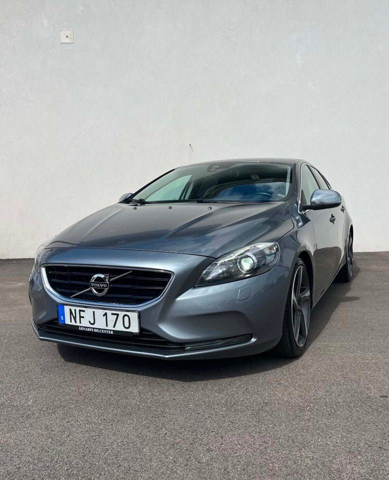 Volvo V40 2016 – bild 1 av 23