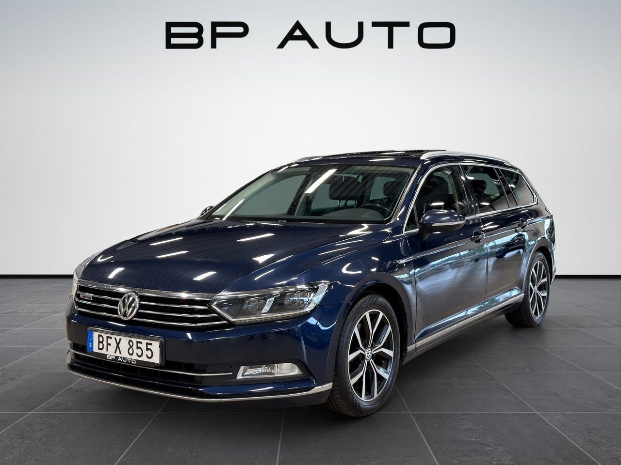Volkswagen Passat 2015 – bild 1 av 24