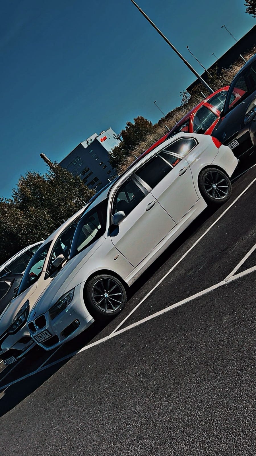 BMW 320d 2012 – bild 1 av 5
