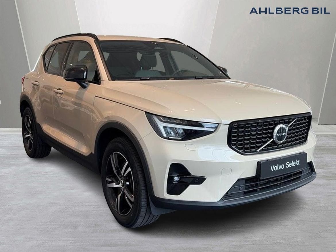Volvo XC40 2025 – bild 1 av 20