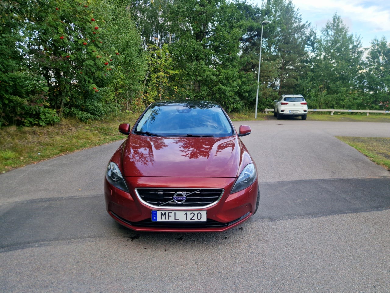Volvo V40 2016 – bild 1 av 9