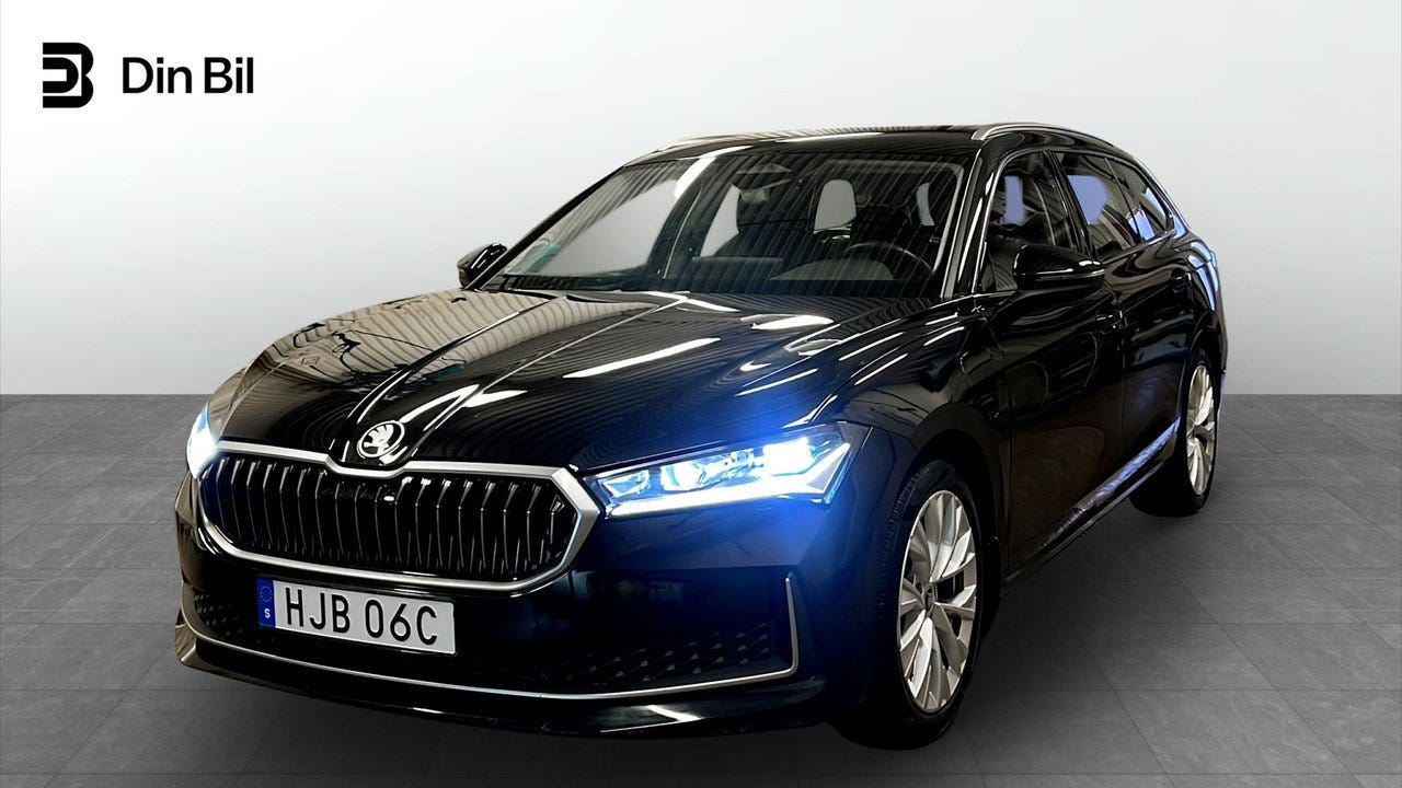 Skoda Superb 2025 – bild 1 av 24