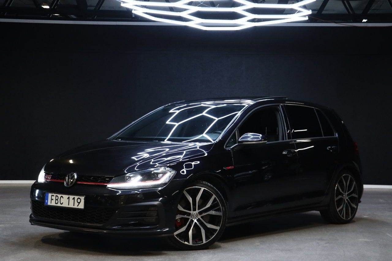 Volkswagen Golf I 2018 – bild 1 av 23