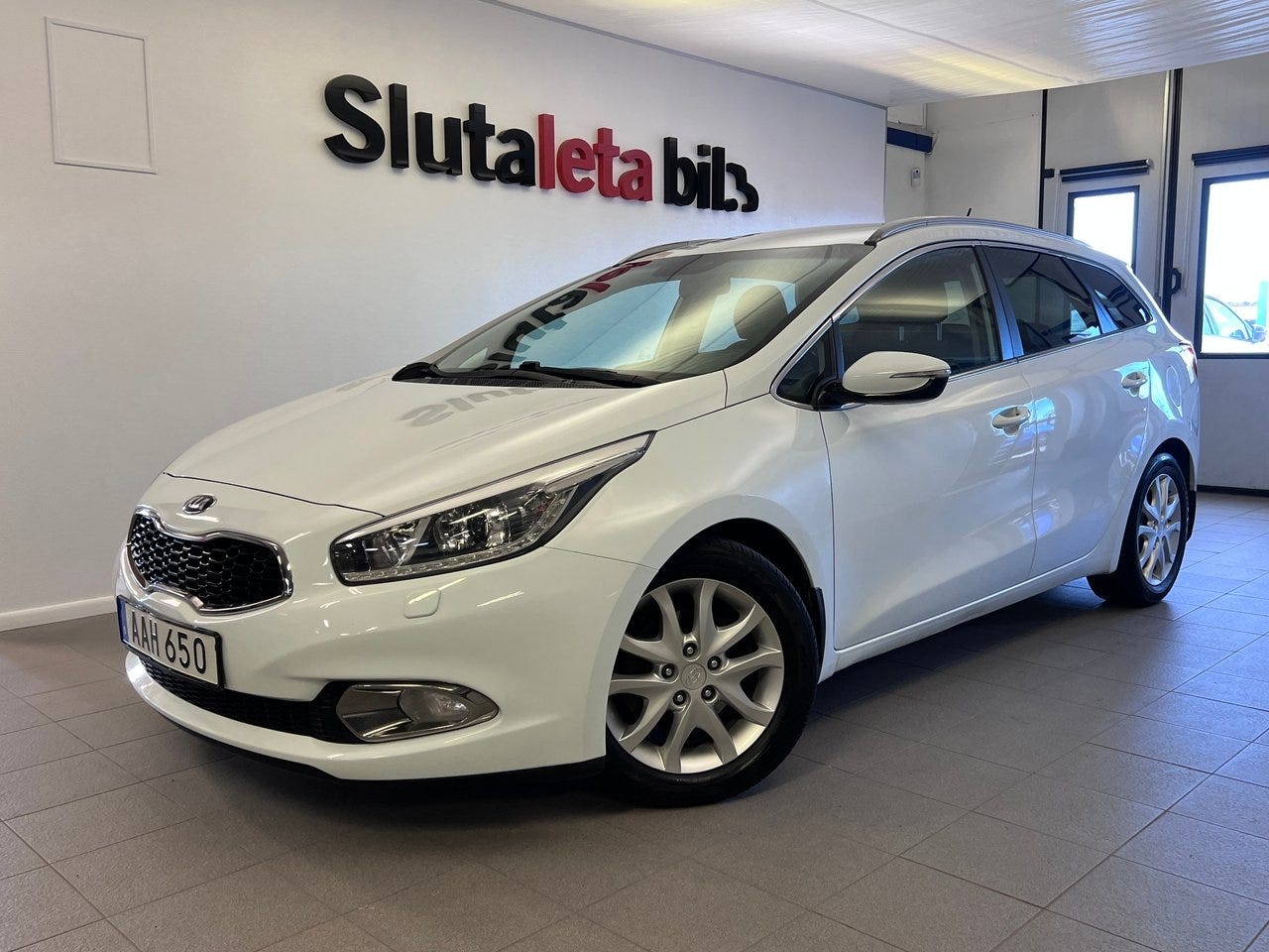 Kia Ceed 2013 – bild 1 av 19