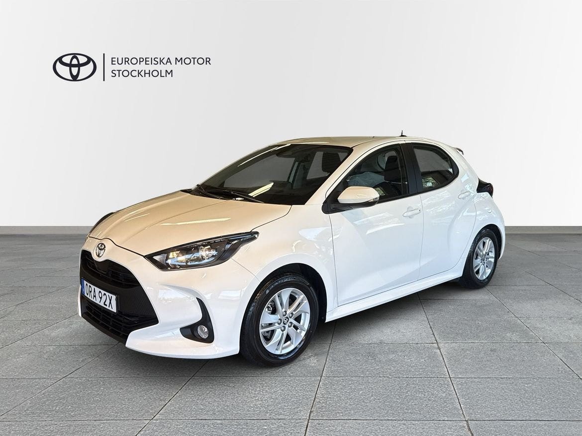 Toyota Yaris 2025 – bild 1 av 11