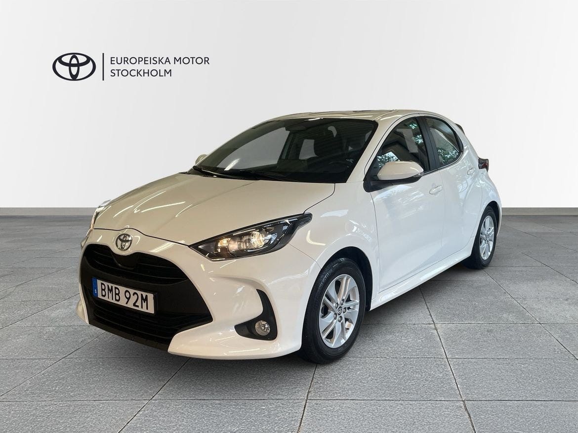 Toyota Yaris 2025 – bild 1 av 15