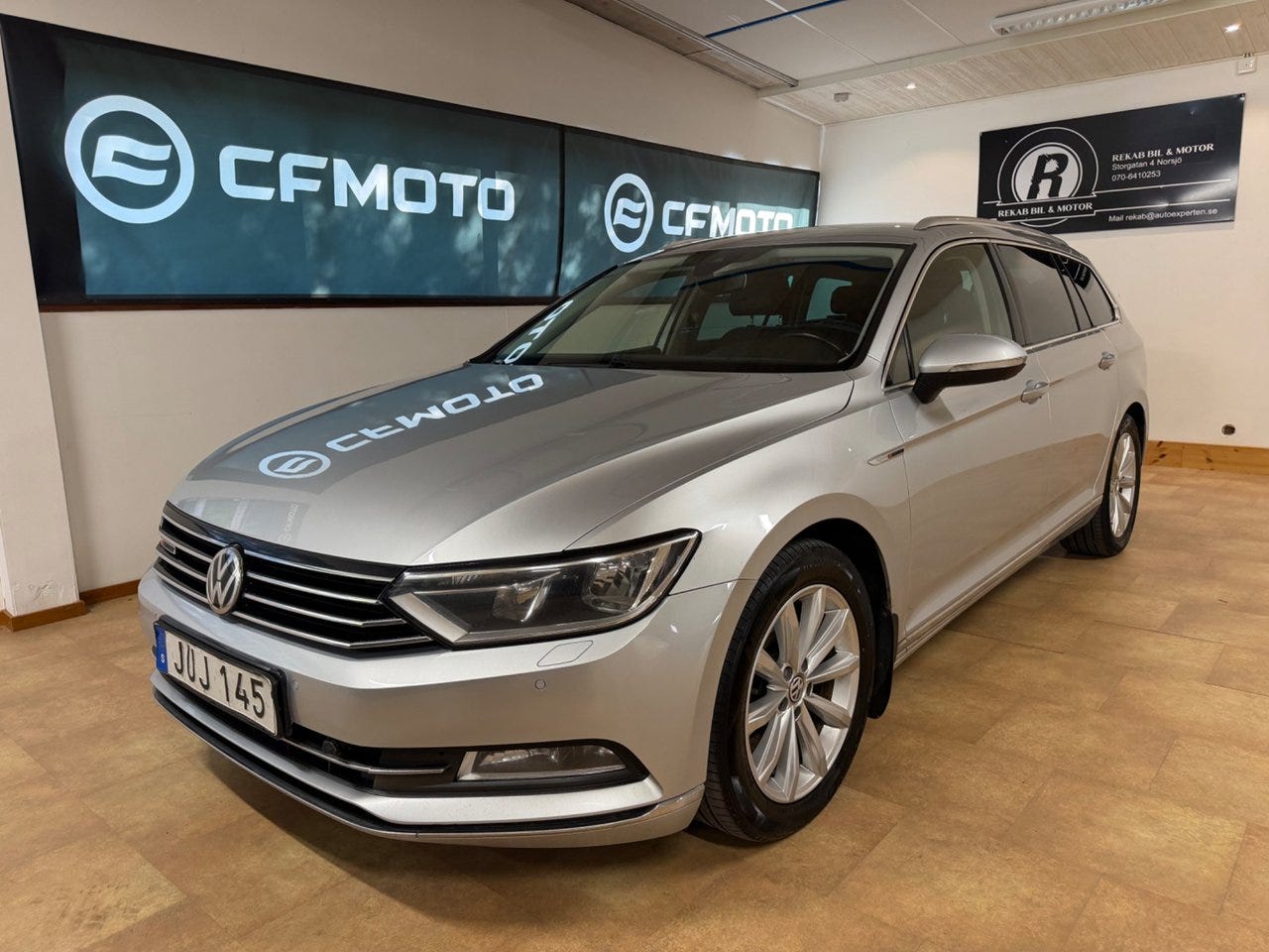 Volkswagen Passat 2016 – bild 1 av 19
