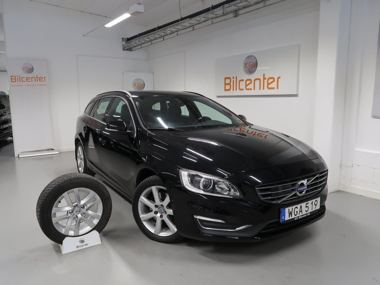 Volvo V60 2018 – bild 1 av 24