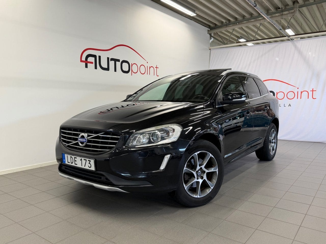 Volvo XC60 2016 – bild 1 av 15