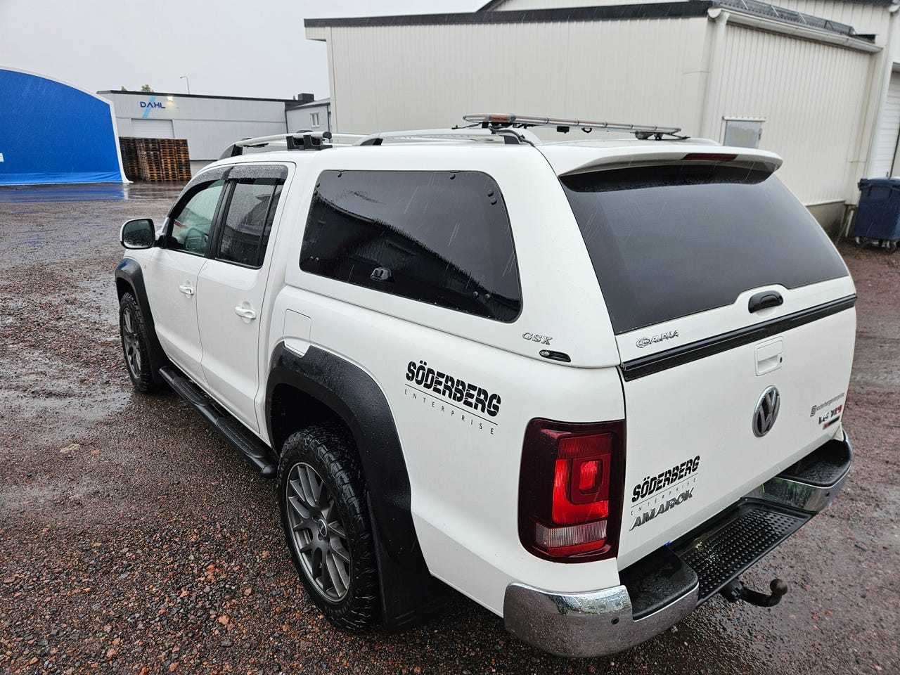 Volkswagen Amarok 2018 – bild 1 av 9