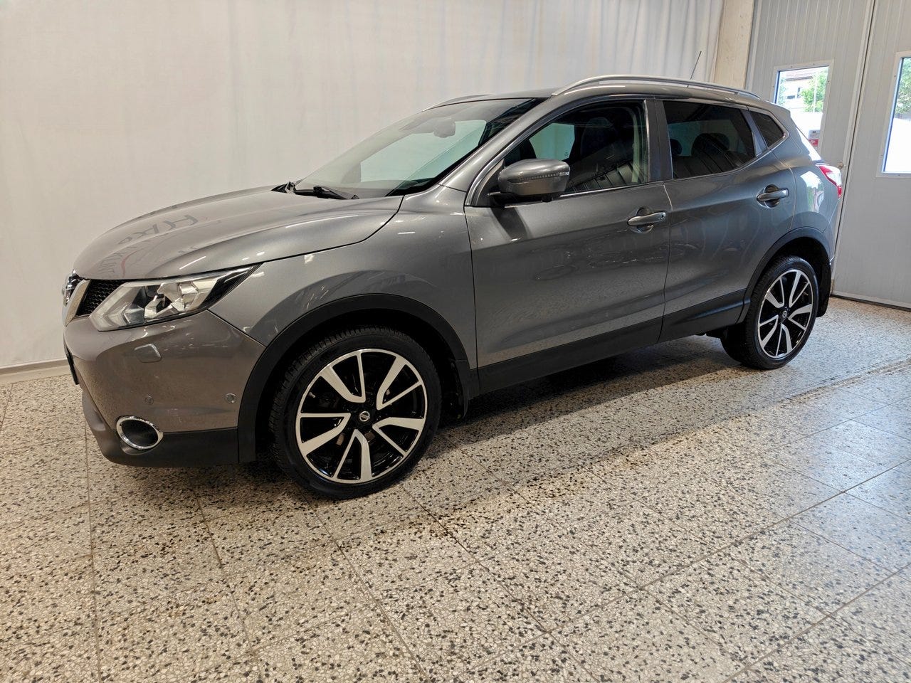 Nissan Qashqai 2016 – bild 1 av 22