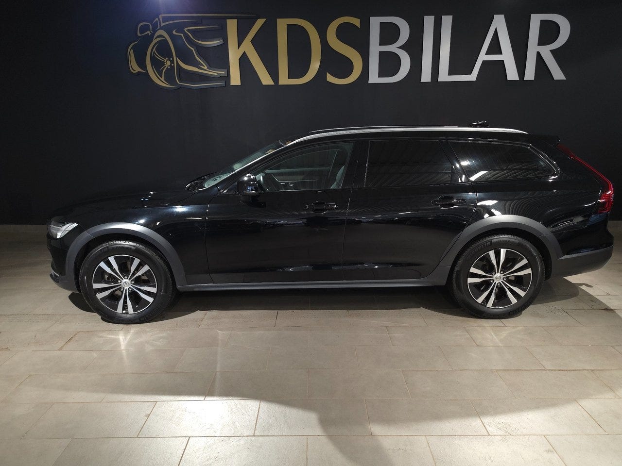 Volvo V90 Cross Country 2021 – bild 1 av 15