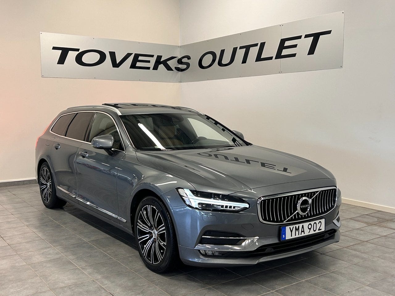 Volvo V90 2018 – bild 1 av 24