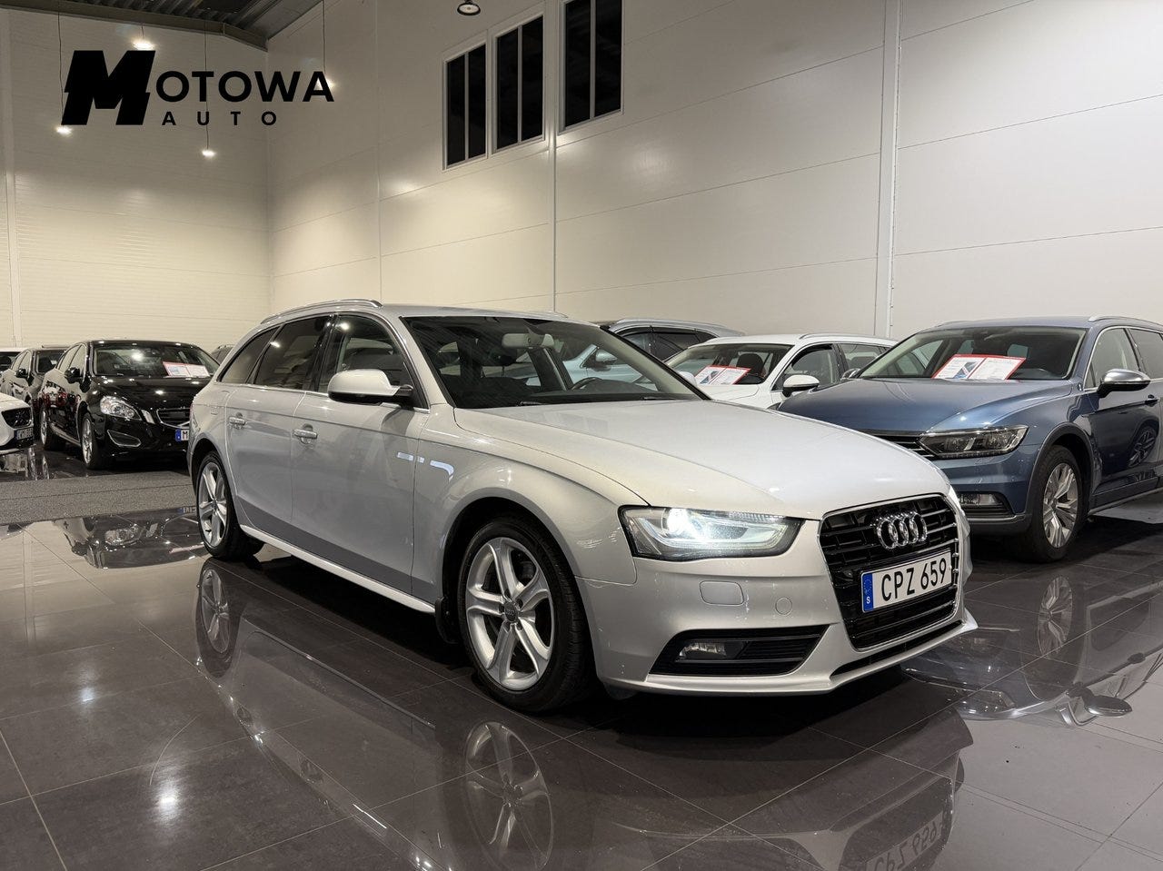 Audi A4 2014 – bild 1 av 20