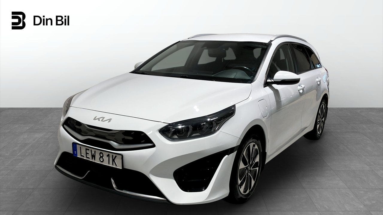 Kia Ceed 2023 – bild 1 av 12