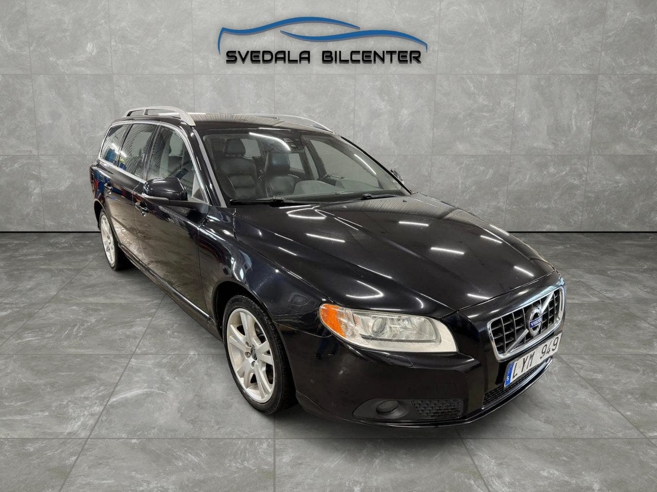 Volvo V70 2012 – bild 1 av 16
