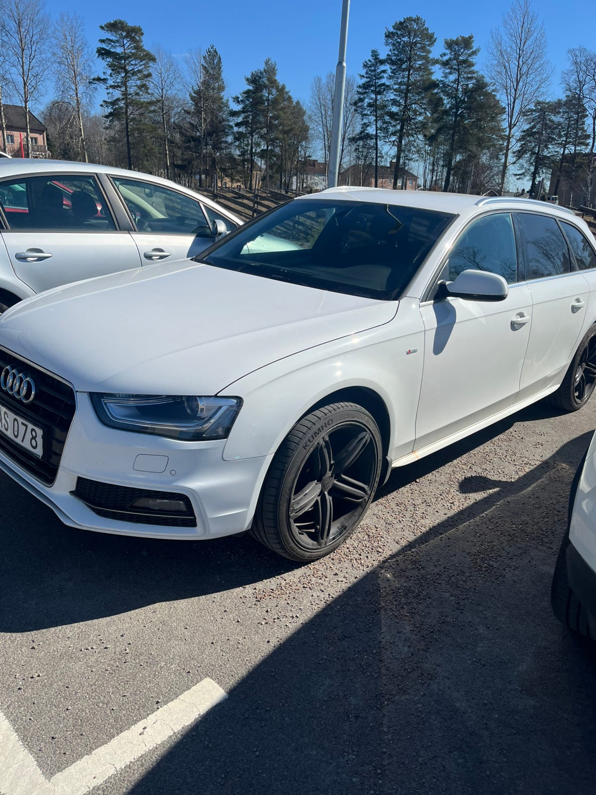 Audi A4 2014 – bild 1 av 7