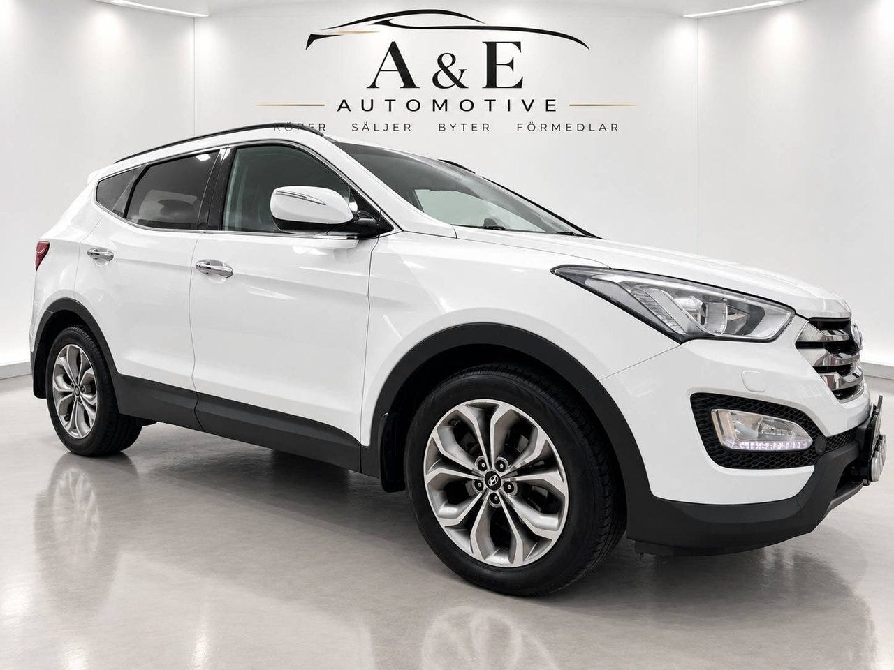 Hyundai Santa Fe 2014 – bild 1 av 19