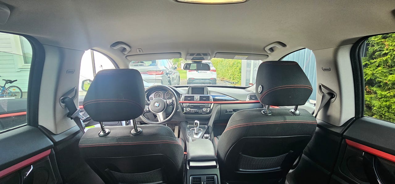 BMW 320d 2017 – bild 1 av 9