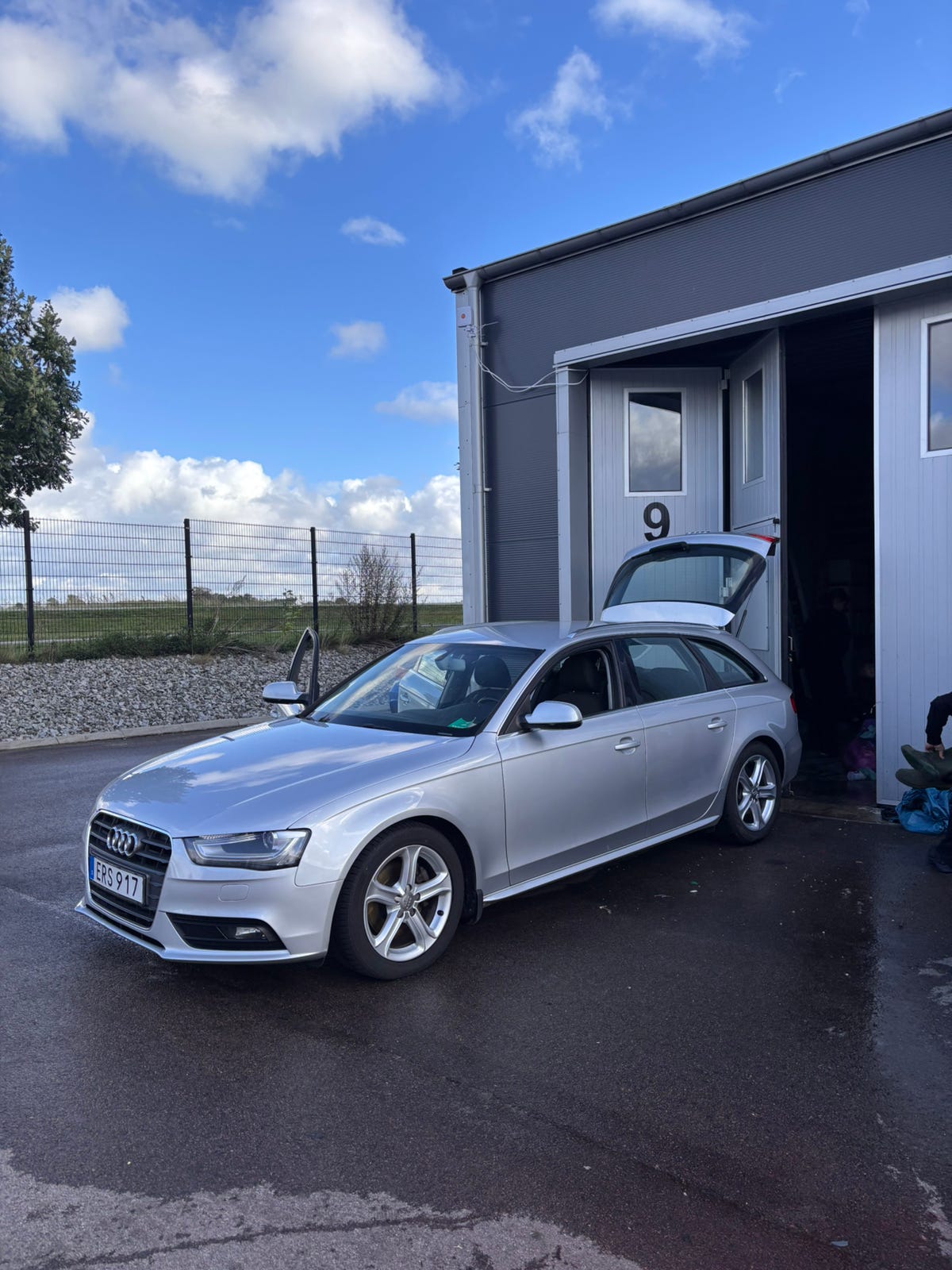 Audi A4 2013 – bild 1 av 6
