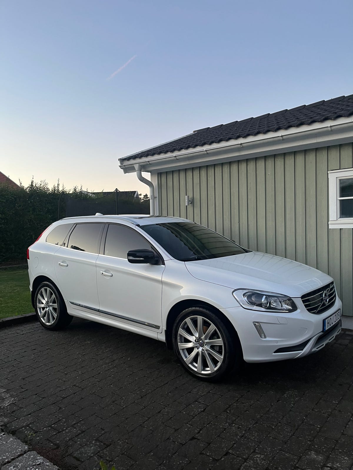 Volvo XC60 2017 – bild 1 av 9