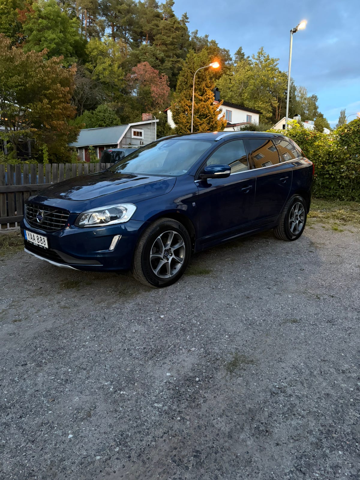 Volvo XC60 2016 – bild 1 av 5