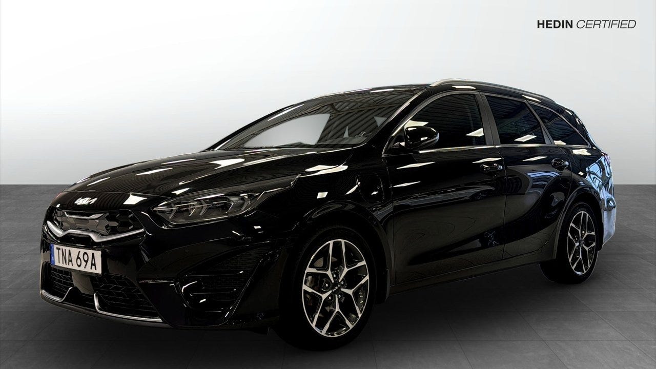Kia Ceed 2023 – bild 1 av 13