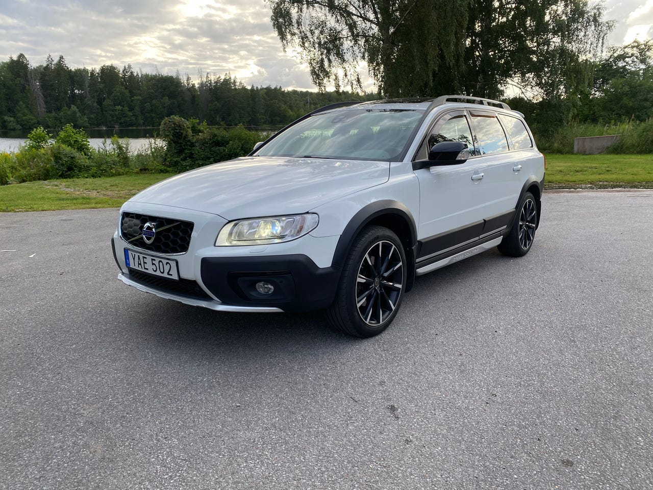 Volvo XC70 2016 – bild 1 av 15