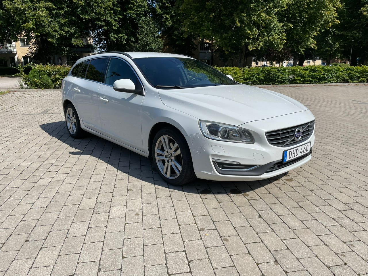 Volvo V60 2014 – bild 1 av 7