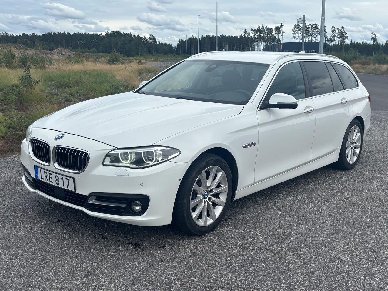 BMW 520d 2015 – bild 1 av 24